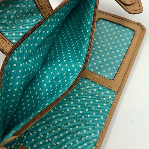 Fossil Wallet Tate Clutch Light Tan Cowhide Leather Teal Polka Dot Interior - Picture 9 of 9